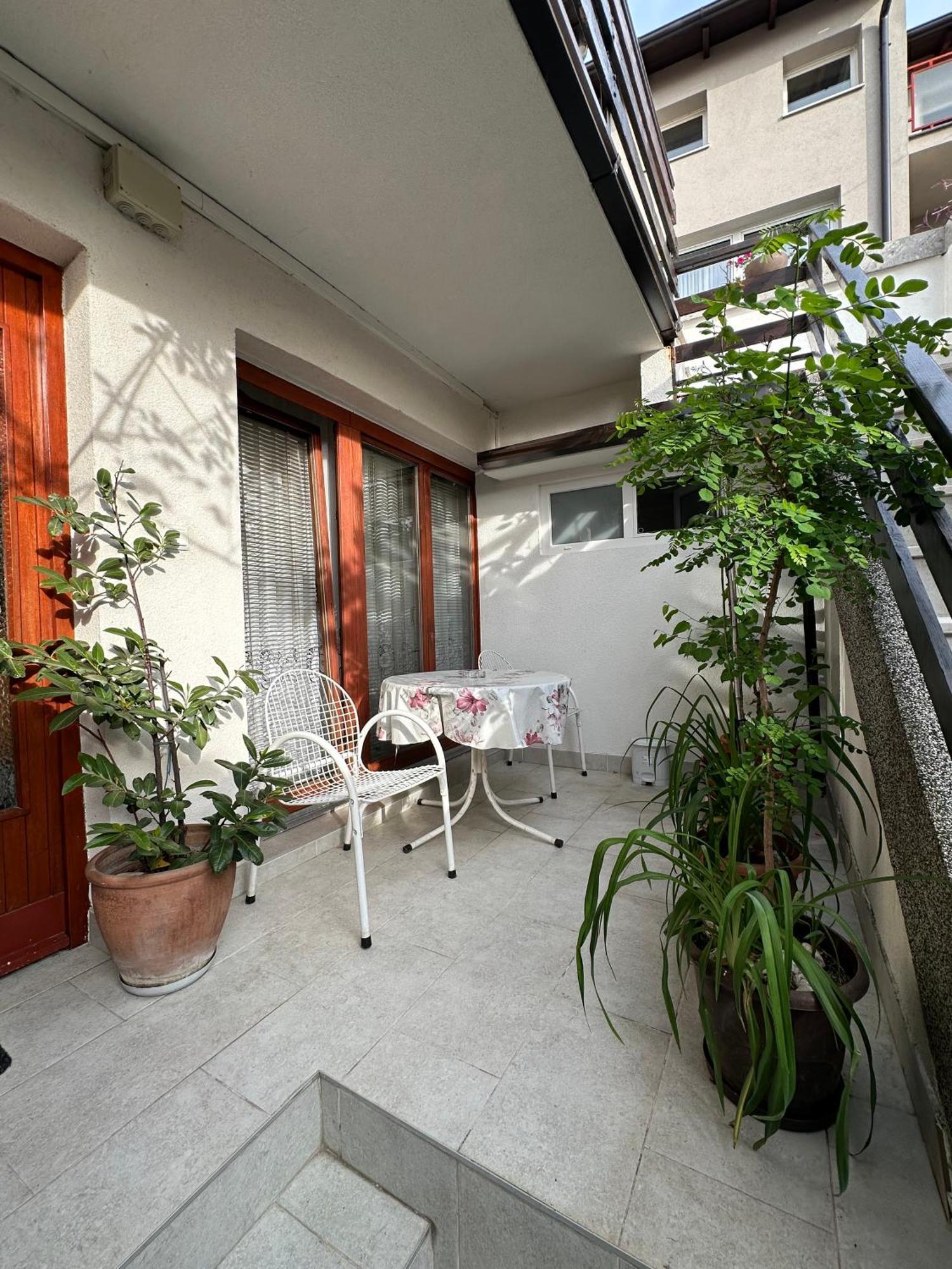 Apartment Yasmin - Your Window To *