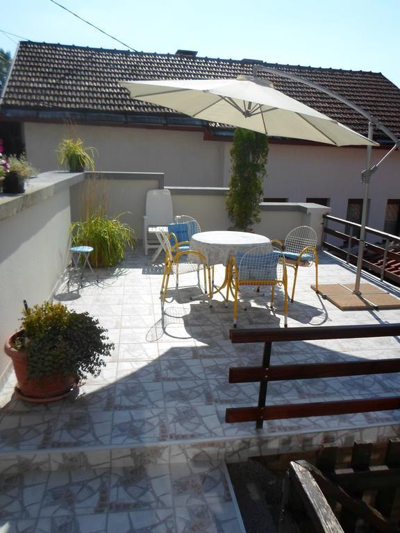 Apartment Yasmin - Your Window To *