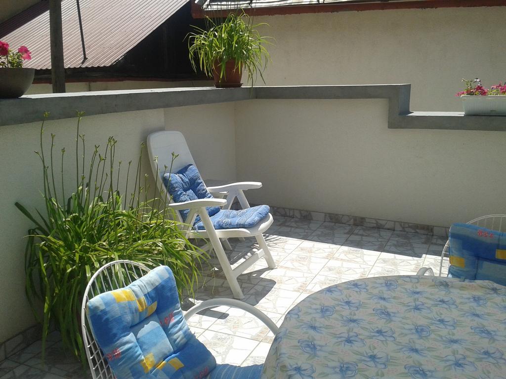 Apartment Yasmin - Your Window To